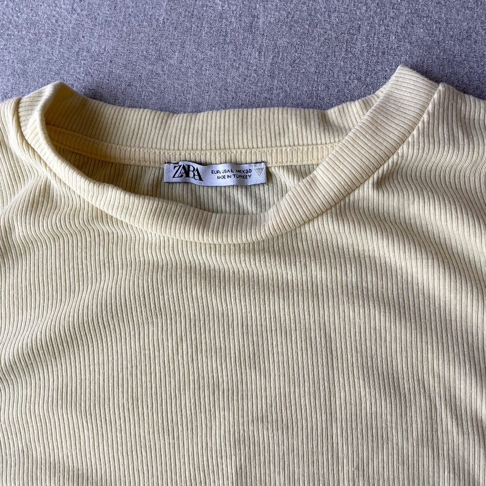Yellow top